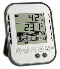 新品在庫処分品デジタル温湿度計／品番　M1241-TA122 問い合わせ番号　Z-0886-2